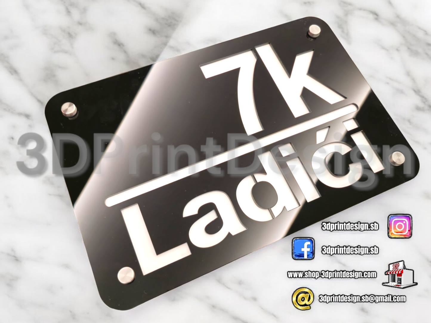 Otirač + Moderni kućni broj na ploči - Crni pleksiglas - 3DPrintDesign 