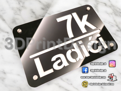 Otirač + Moderni kućni broj na ploči - Crni pleksiglas - 3DPrintDesign 