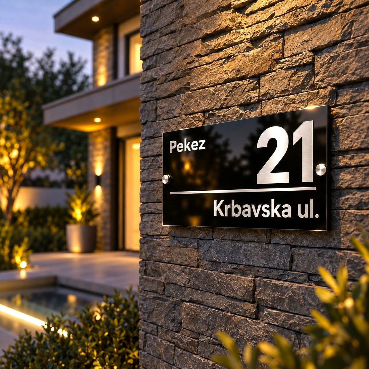 Elegantni kućni brojevi s prezimenom